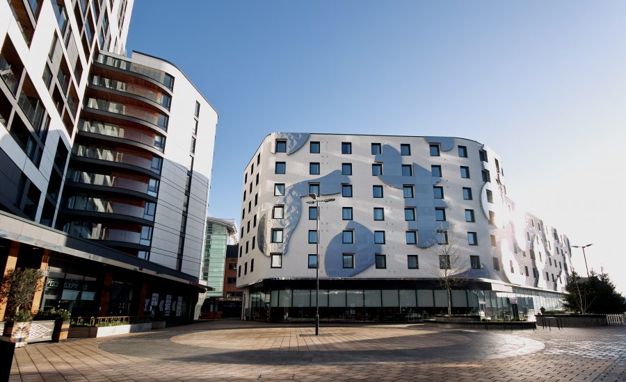 Recladding-contractors-london